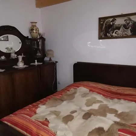 Peringer Udvarhaz Holiday home *